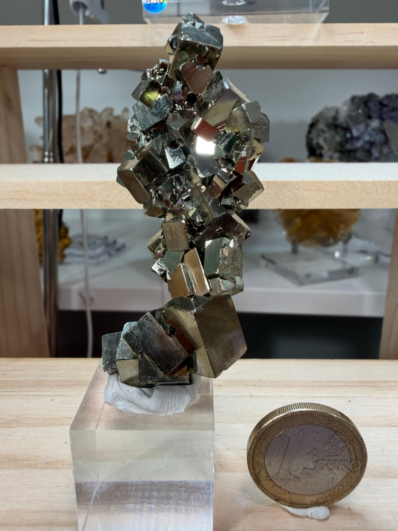 Pyrite du Pérou cristaux cubiques éclat métallique doré spécimen collection
