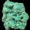 Vue rapprochée de la face principale de la chrysocolle et malachite Vue rapprochée de la chrysocolle et malachite, montrant les creux et les surfaces cristallisées.
